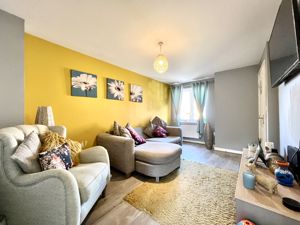 Living Room- click for photo gallery